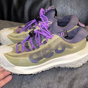 Nike ACG Mountain Fly 2 Low Olive and Violet Trail Size.   Men Size 5 Women 6.5
